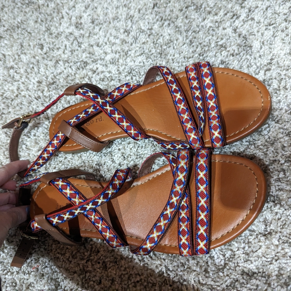 5/$20 Geo sandals